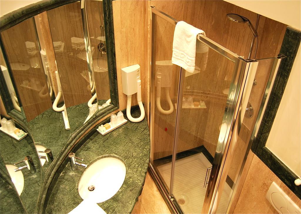 Luxury Ludovisi Rooms Rome Luaran gambar